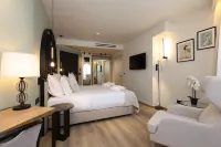 Hotel Opera by Zeus International