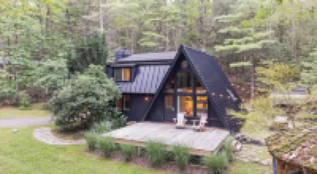 Black Pines A-Frame – A Cozy Catskills Retreat