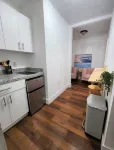 Cozy studio with WiFi and AC in charming Miami