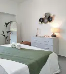 Garibaldi Central House