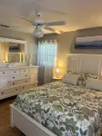 Spacious Family friendly home across from Lake Jackson, near downtown Sebring.