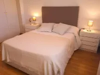 Nice house with garden CASASOLA Playa del embalse del pontón附近的飯店