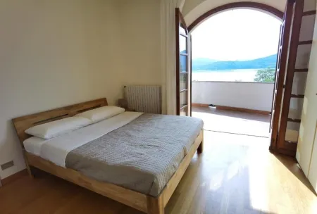 Villa Schaake Lago Maggiore 100m vom Strand