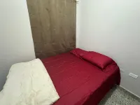 Apartamento 2 habitaciones, Tegucigalpa, Lavandería, AC, Wifi, Netflix, garaje.