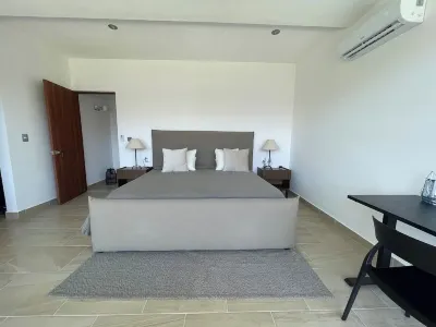 Punta Arena - Beach - Pool - WiFi - Jacuzzi Hotels in Boulevard Barra Vieja