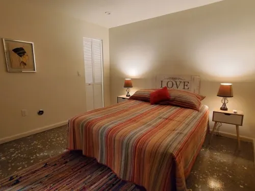 Charming 1Bed+1Bath A House Parking+Laundry