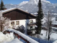 Alpenjuwel Oberstdorf – Mountain Views, Balcony & Sauna, Lift Pass, Dog Friendly - 2-Star