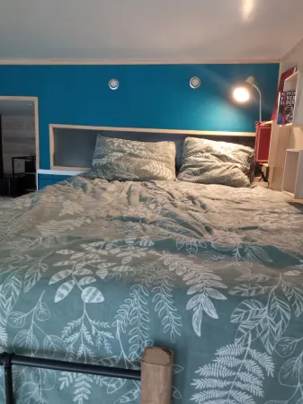 Charmant Studio Atypique, au Coeur d' une rue Commerçante