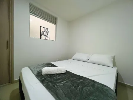 ¡apartamento a Solo 2 Minutos de Centro Comercial Cerca a Medellín! Отели рядом с достопримечательностью «Biblioteca»