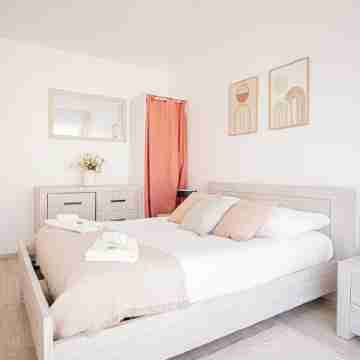 Prestige Apartment & Cathedral View Rooms