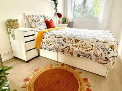 Appartement à Montrouge, Très Calme, Lumineux, à Deux Cents Mètres du Metro