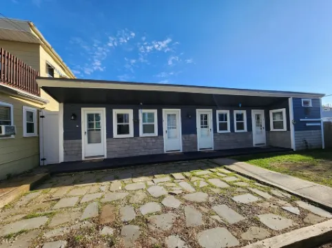 G St Inn Unit 3 Charming 1-bedroom apartment in welcoming Hampton with AC, WiFi