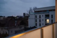 Modern&central apartment with a gorgeous bathtub inside one of the two bedrooms. 바이아마레 호텔