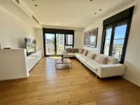 Beautiful 2BR In Ramat Gan Hotels in Ramat Gan