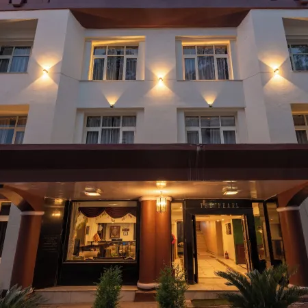 The Pearl by Dls Hotels