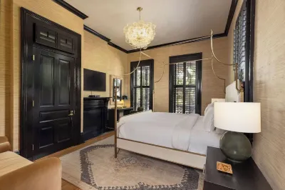 The Blackbird Hotel Hotels in Lower Garden District