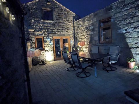 コージー コテージ クローズ トゥ ハワース スリープス 2 ウィズ ガーデン