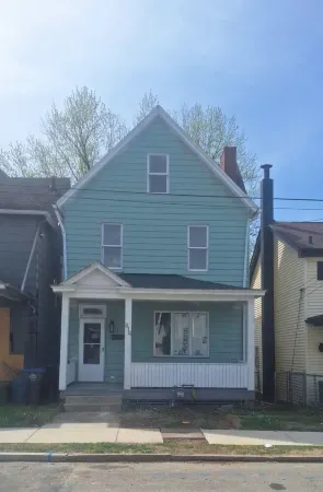 Charming 4-bedroom house with AC, WiFi in superb Verona