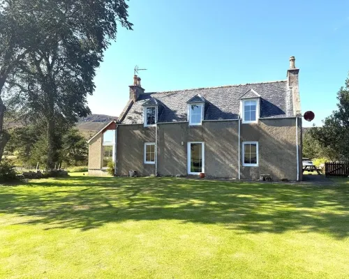 Stunning Highland retreat in peaceful glen near Dornoch Hotels in Tain