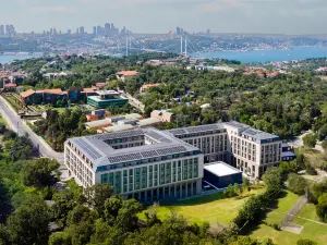 Altunizade Suites Istanbul, Curio Collection by Hilton