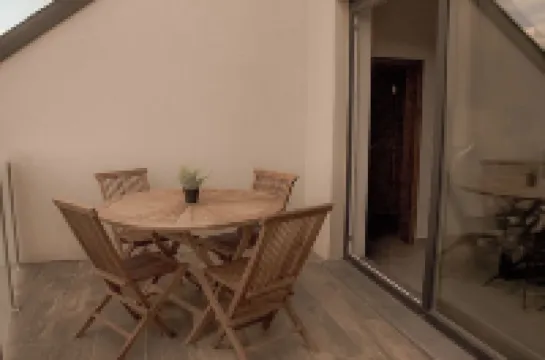 AP5 - 2 Bedroom Terrace Apartment Charleroi Airport