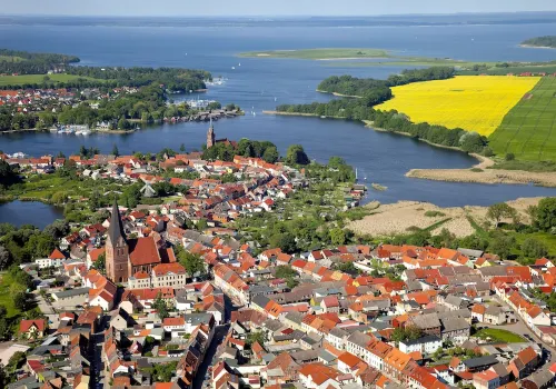 Souterrain-wohnung, nur 200 m vom Badestrand Entfernt Hotels in Robel