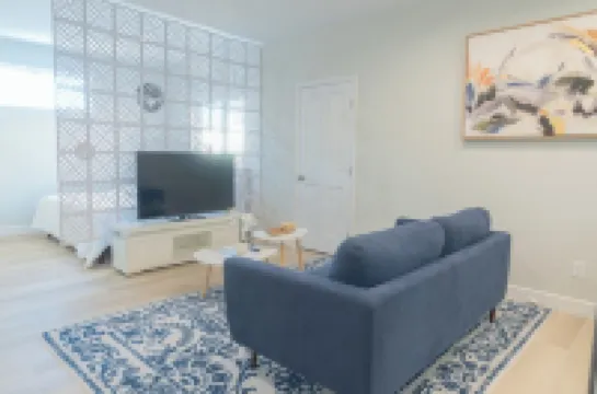 Charming Guest Suite for Two