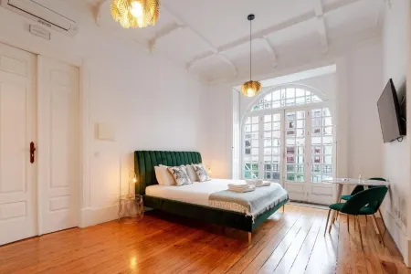 Casa d'Almeida by Porto Stories Отели рядом с достопримечательностью «Jardim do Infante Dom Henrique»