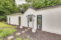 Springdale Vacation Rental ~ 9 Mi to Fayetteville!