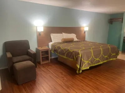 Sun Motel Hotels in Alamo Heights