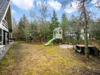 "Poul" - 1.9km from the sea