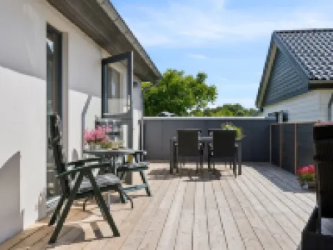 "Alona" - 90m from the Sea Hotels in Allingabro