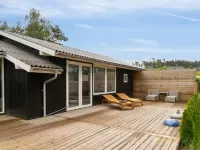 "Neele" - 800m from the Sea