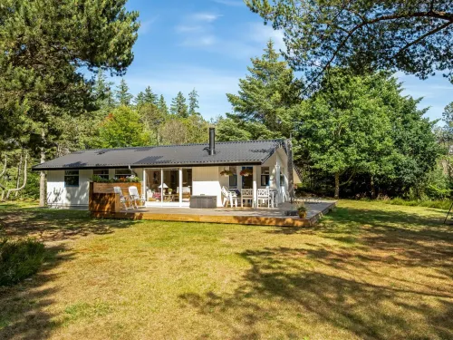 "Hakan" - 4km from the Sea