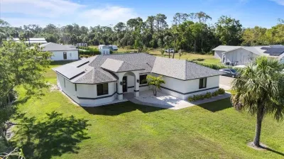 Naples Hidden Gem, pet friendly, king beds Hotels near Emilio Sanchez Academy Florida