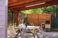 La P'tite Maison Hotels in Espinasses