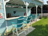 Key Allegro charmer! Surrounded by Water!