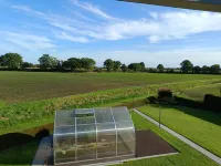 Non smoking apartment, ideal for 2 to 4 persons, quiet place suitable for allergy sufferers,