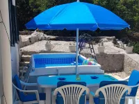 Lovely Studio in Strinilas with Its Own Pool Hotels in Thinali