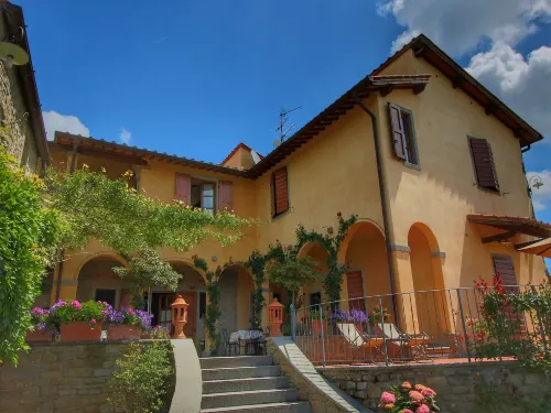 Majestic Farmhouse with Pool - 3 stjerner