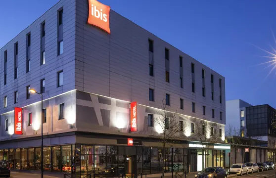 宜必思波爾多巴斯蒂德酒店