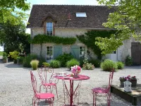 Holiday Home in Chilleurs near Château - 2-Star