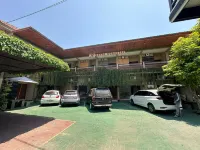 Hary's Homestay - parking