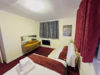 Elegant Escape in North Shields - Spacious 3 Bedroom House Hotels near Sambuca 1
