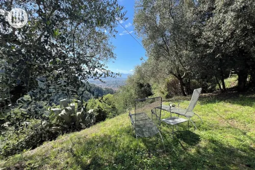 Residential church in a villa with pool and panoramic views in Tuscany Hotels in Pescia