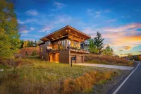 Crested Butte Mountain | Hot Tub, BBQ Area & Views