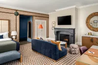 The Louie, A Davenport Hotel, Autograph Collection