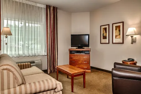 Candlewood Suites Oak Harbor