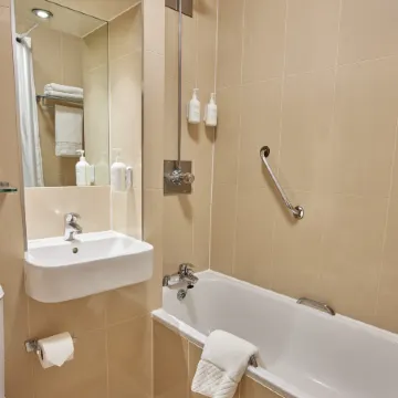 Thistle London Heathrow Terminal 5