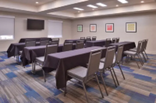 Holiday Inn Express STOCKTON SOUTHEAST by IHG โรงแรมในสต็อกตัน